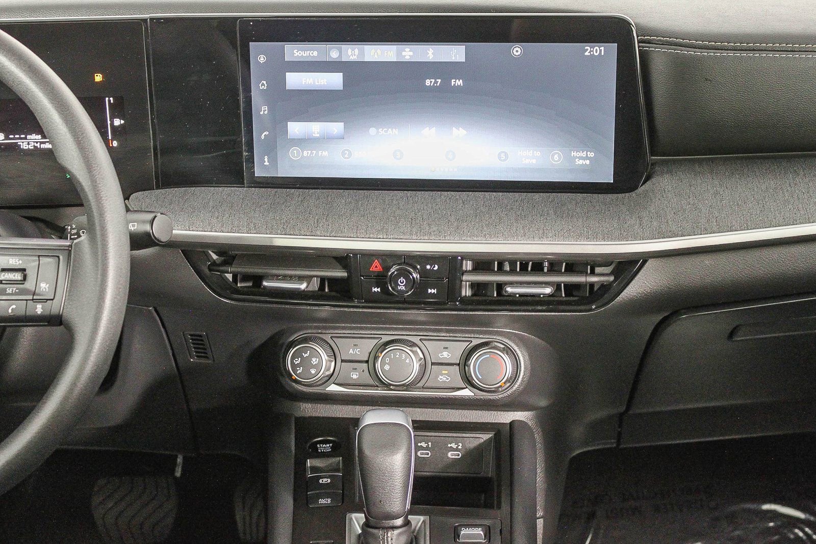 Certified 2025 Nissan Kicks SV image 14