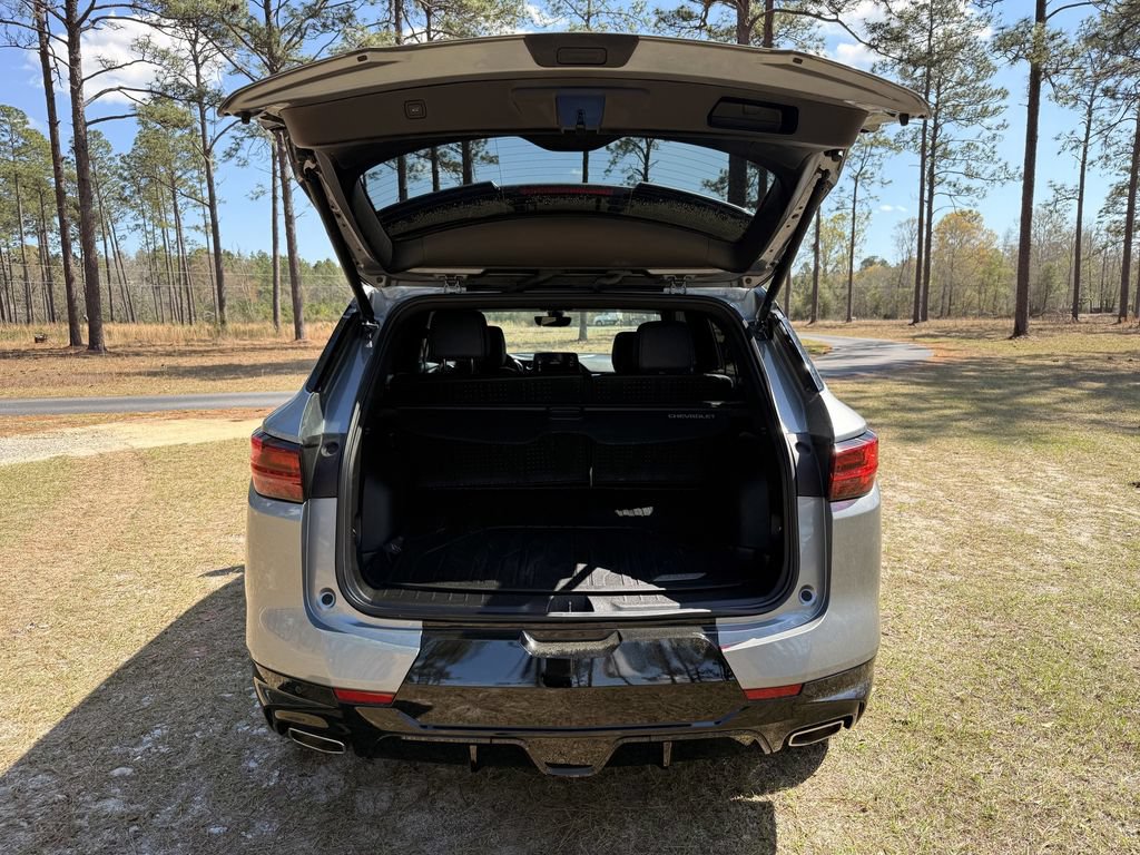 New 2025 Chevrolet Blazer RS w/ Driver Confidence II Package FWD image 9