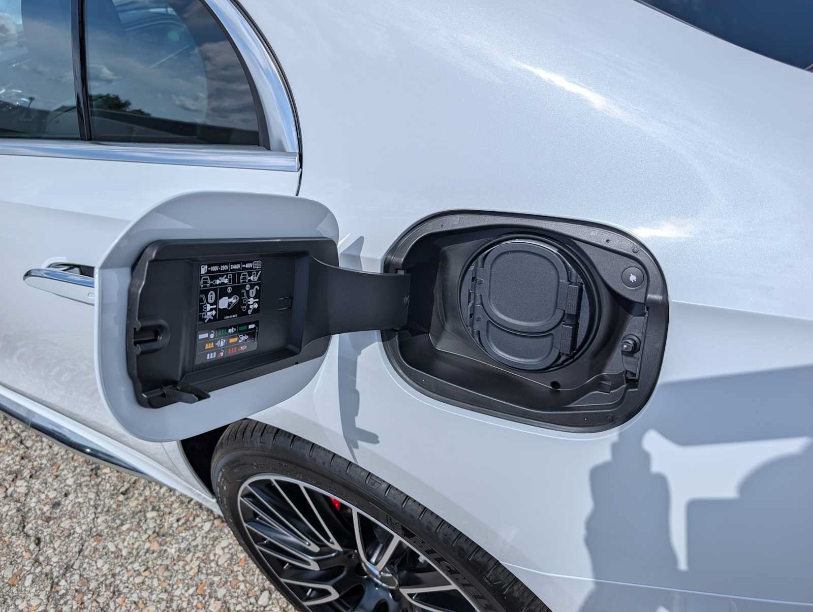 New 2027 Mercedes-Benz E 53 AMG e 4MATIC Sedan image 8