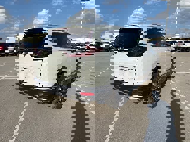 Used 2022 Honda CR-V Touring image 5