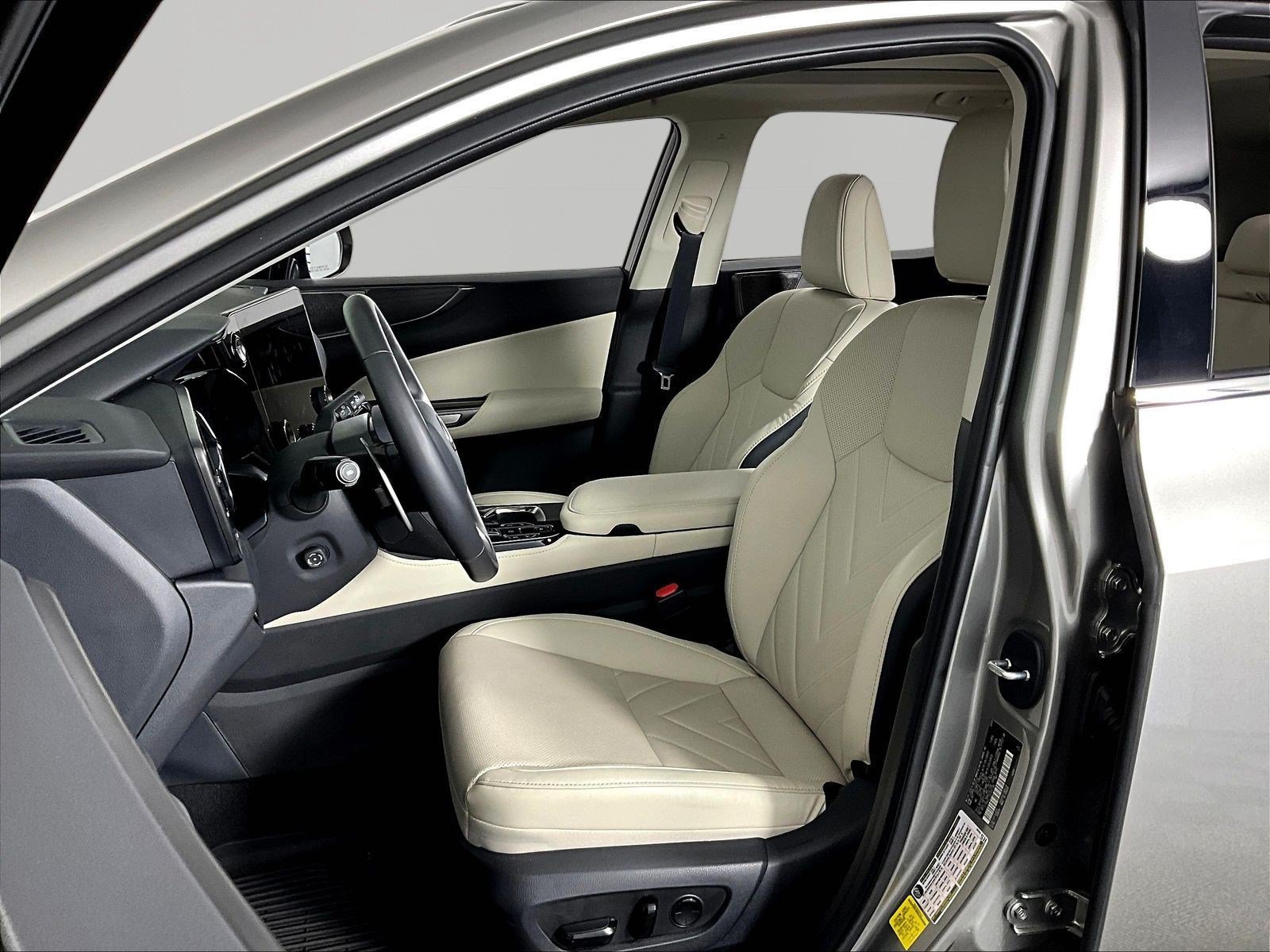 Used 2025 Lexus NX 350 AWD w/ Accessory Package (2T) image 20