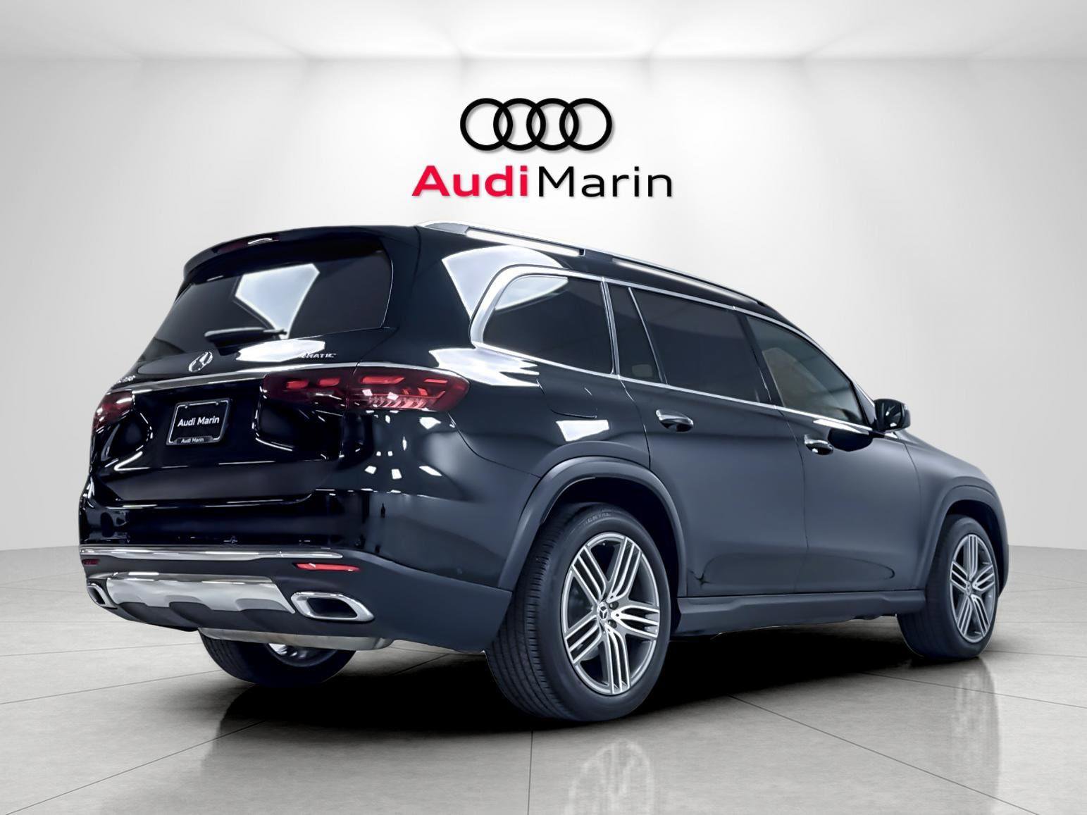 Used 2024 Mercedes-Benz GLS 450 4MATIC image 5