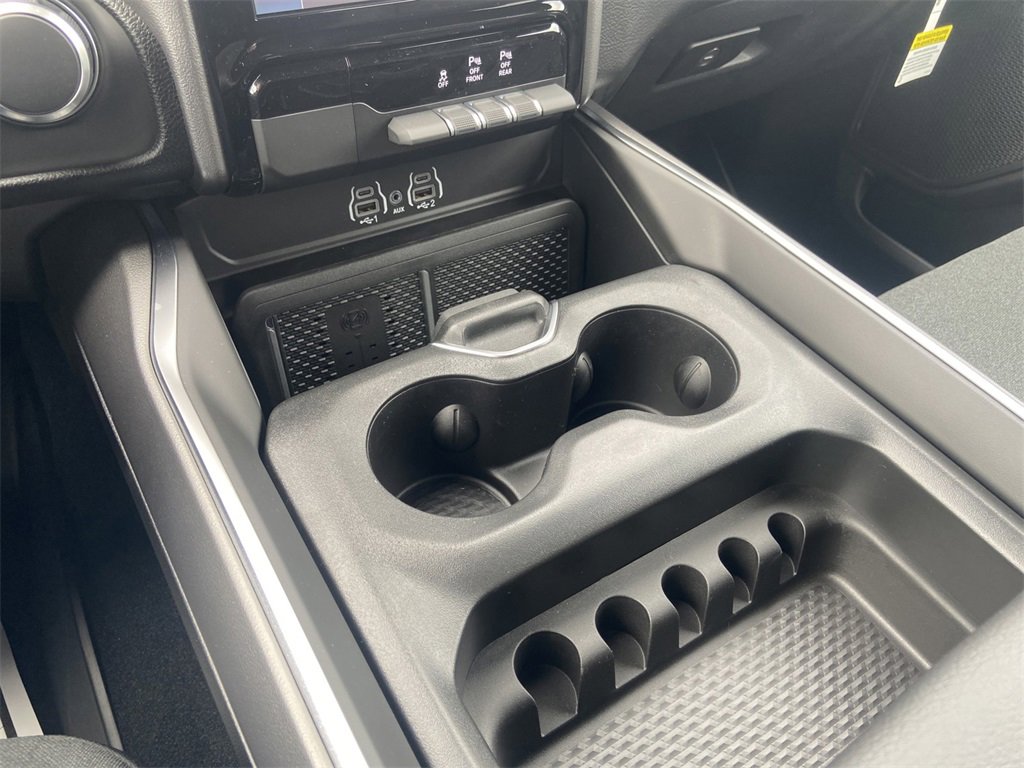 New 2026 RAM 1500 4x4 Crew Cab image 20