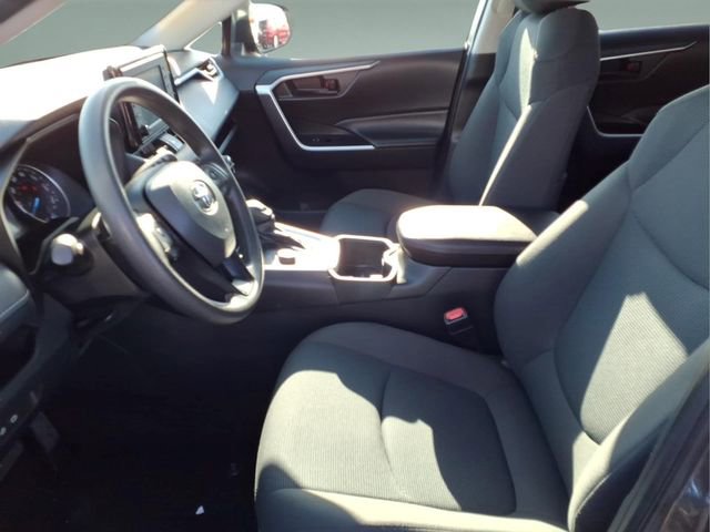Used 2022 Toyota RAV4 LE AWD/4WD image 12