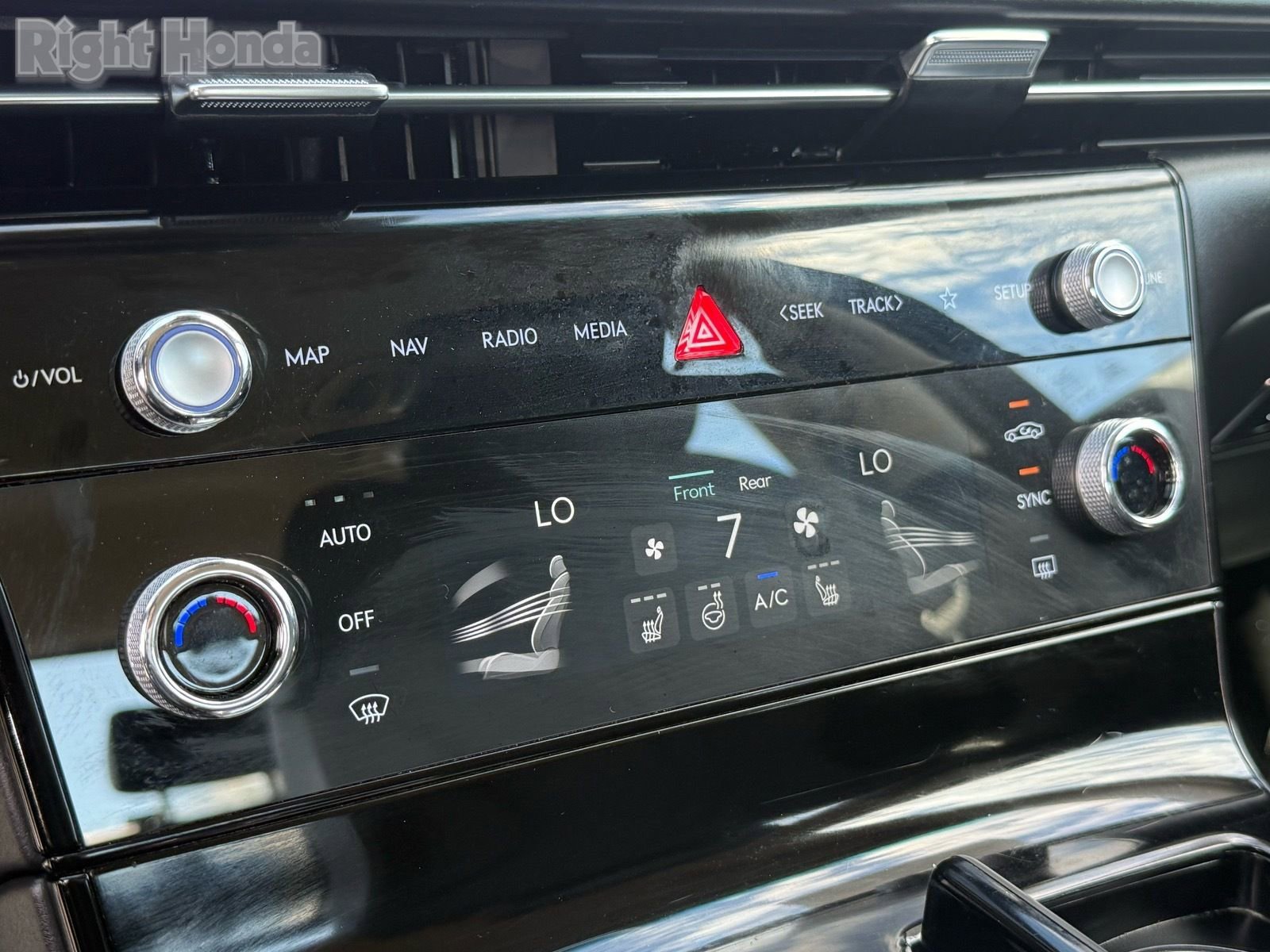 Used 2025 Genesis G80 2.5T image 20