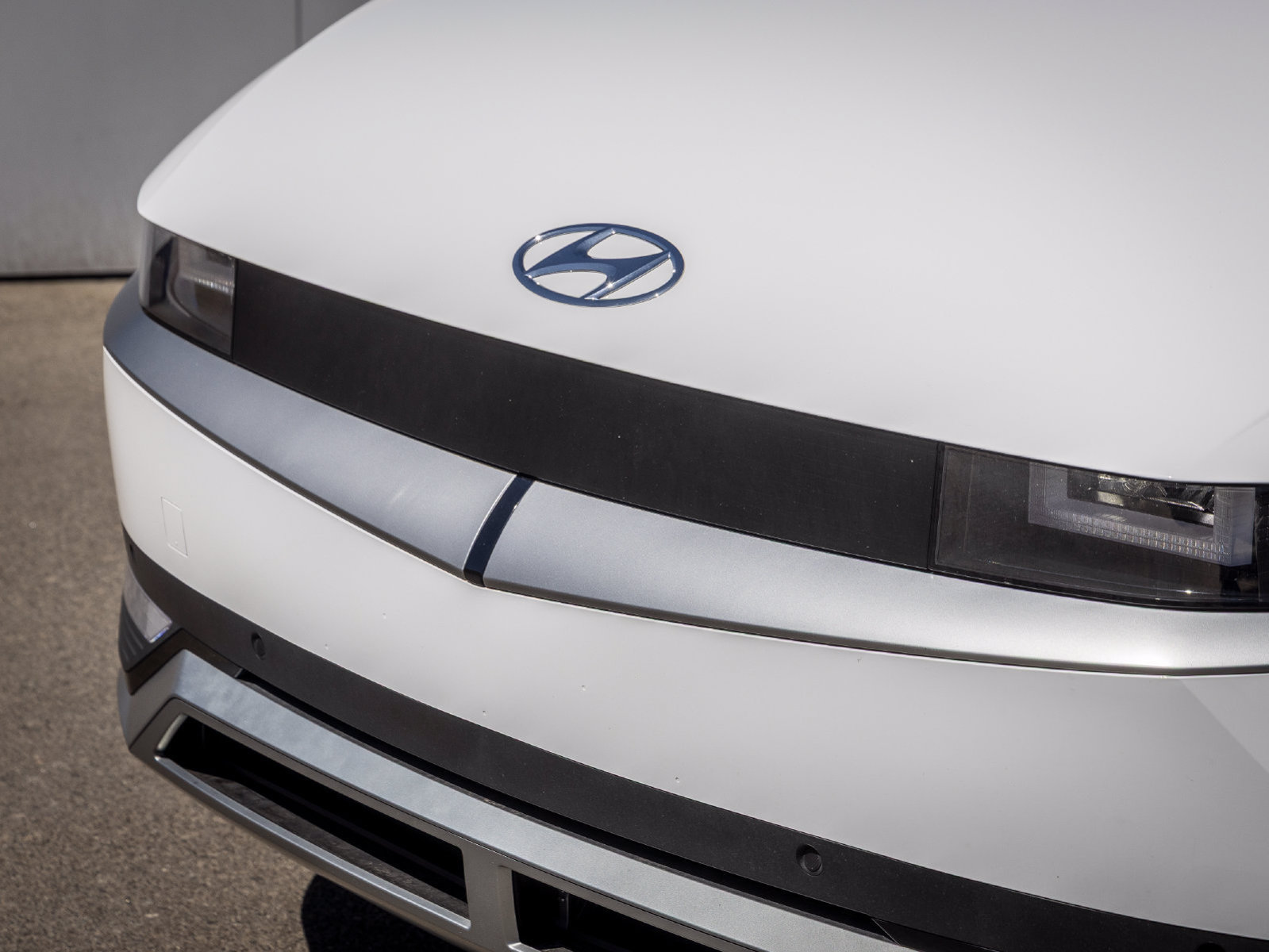 Used 2024 Hyundai Ioniq 5 SEL RWD image 3