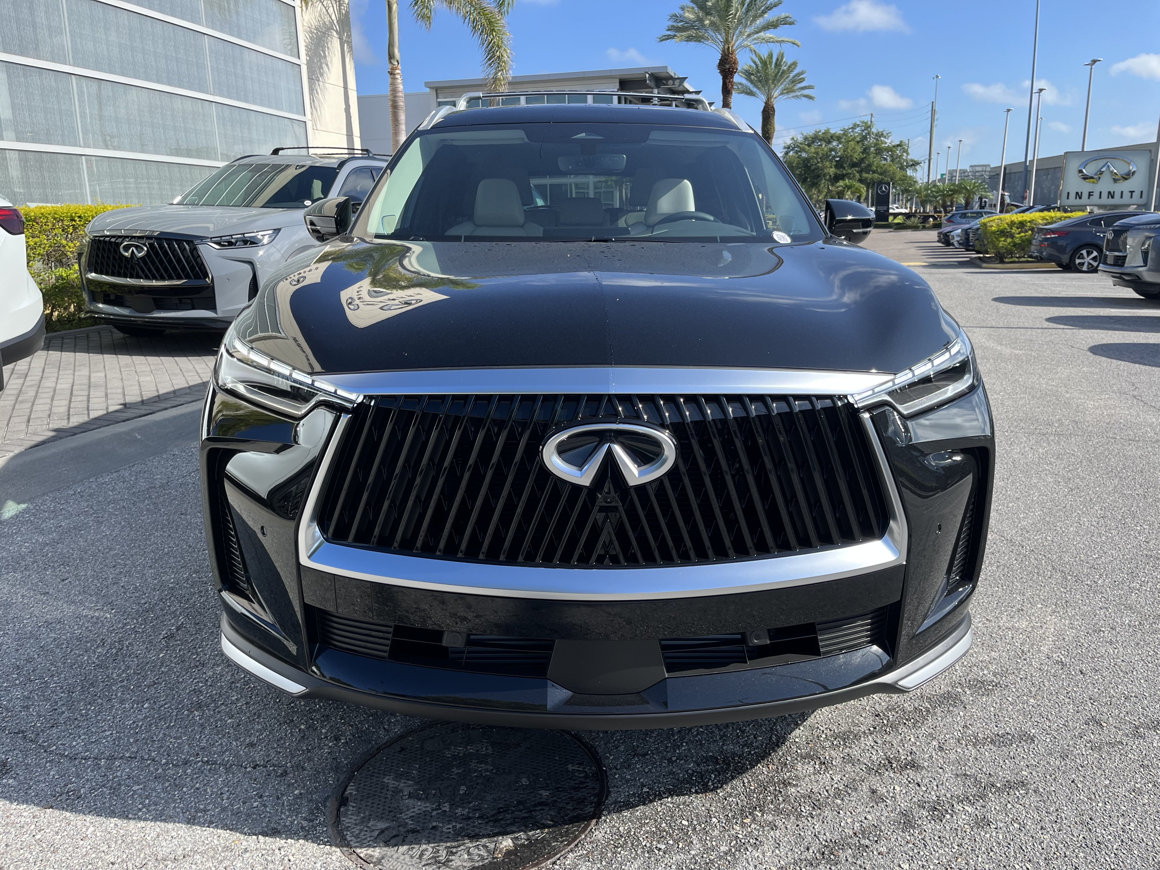 New 2027 INFINITI QX60 Luxe w/ Cargo Package FWD image 9