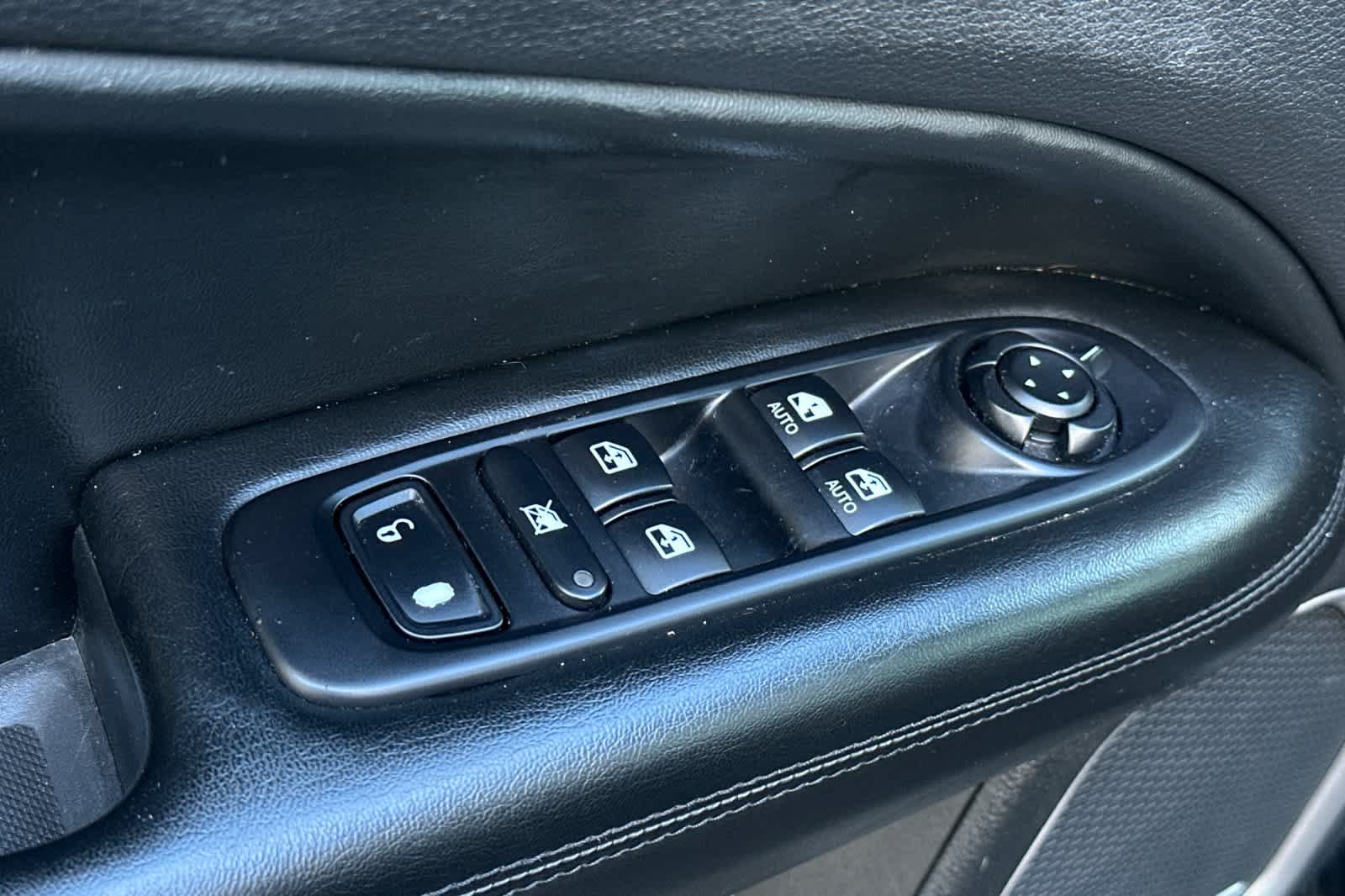 Used 2021 Jeep Compass Latitude w/ Sun and Sound Group AWD/4WD image 13
