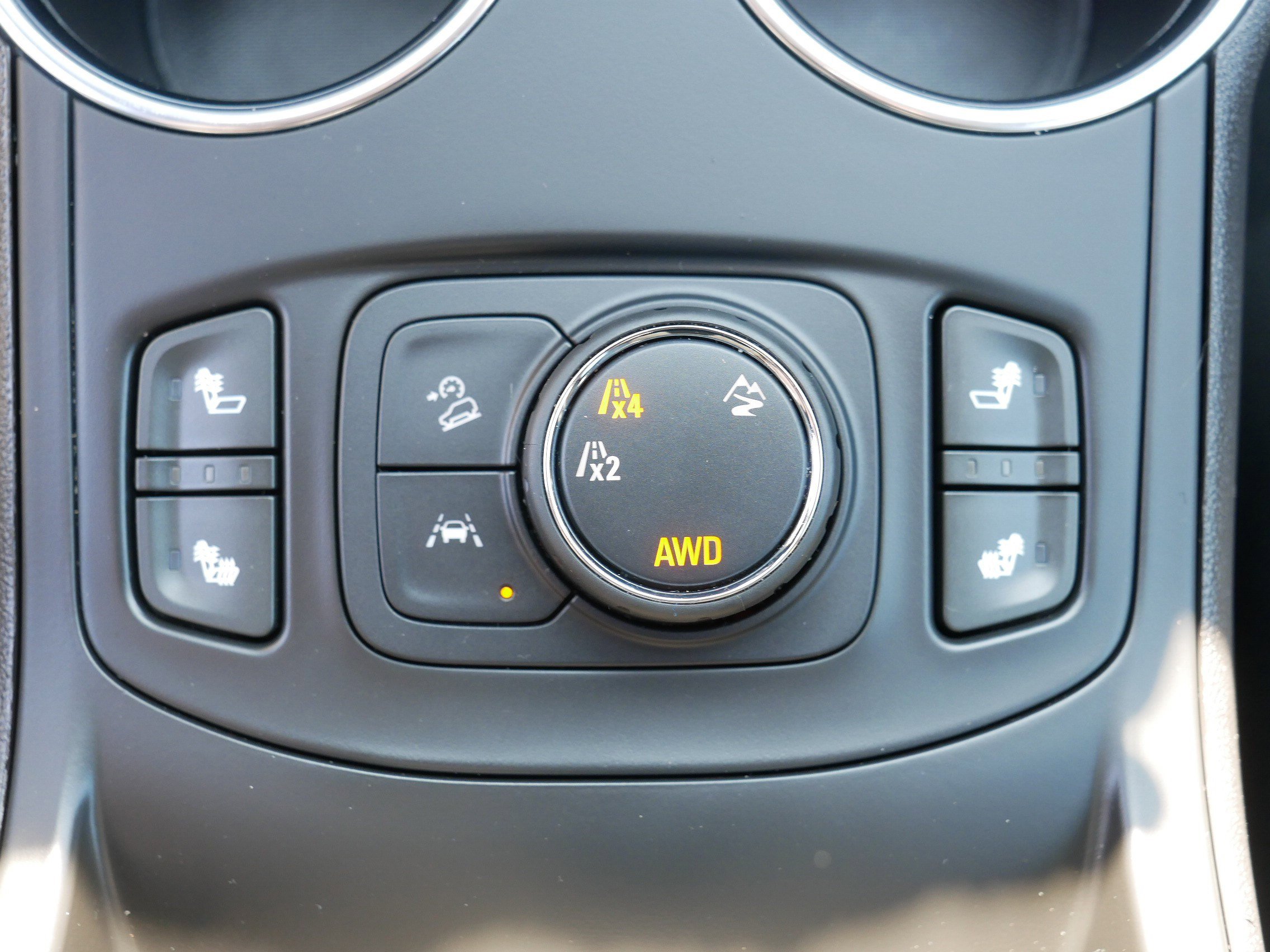 Used 2024 GMC Terrain SLT w/ Infotainment Package II image 31