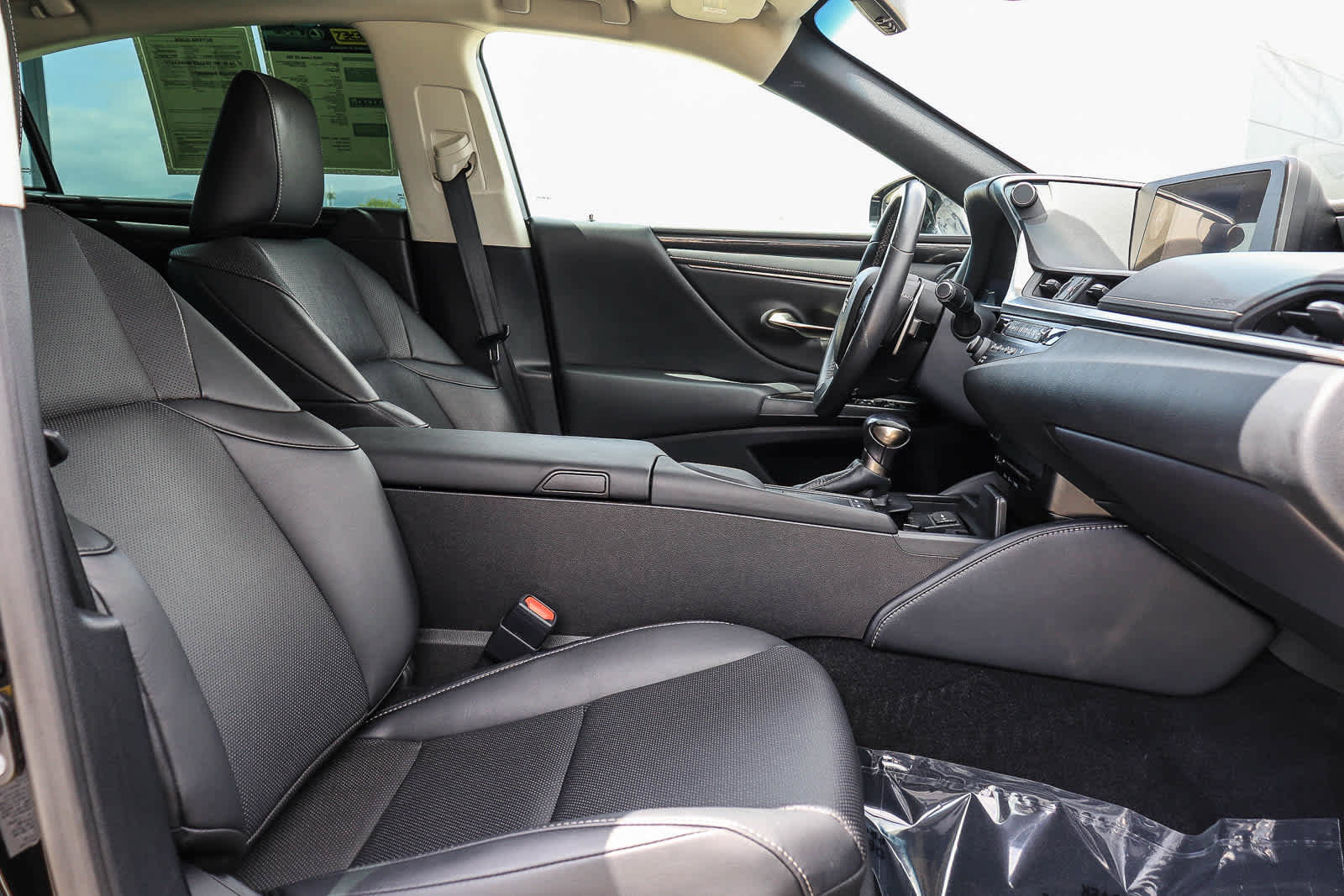 Used 2019 Lexus ES 350 w/ Accessory Package 2 FWD image 17