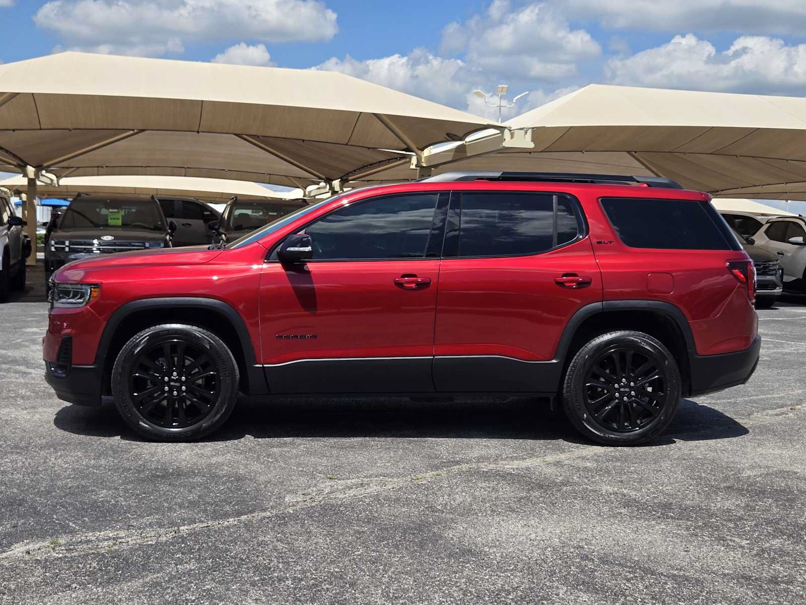Certified 2023 GMC Acadia SLT w/ Elevation Edition FWD image 4