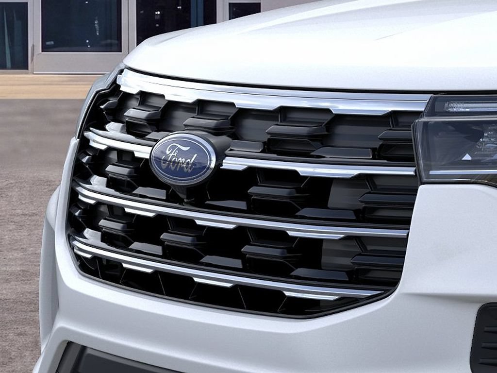 New 2026 Ford Explorer Active RWD image 18
