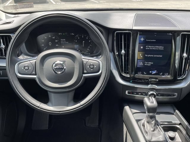 Used 2019 Volvo XC60 T6 Momentum w/ Multimedia Package AWD/4WD image 24
