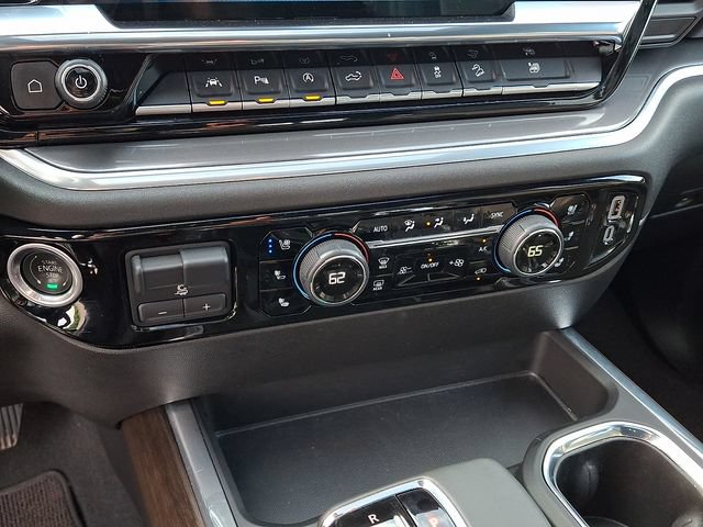 Used 2024 Chevrolet Silverado 1500 High Country w/ Technology Package AWD/4WD image 14