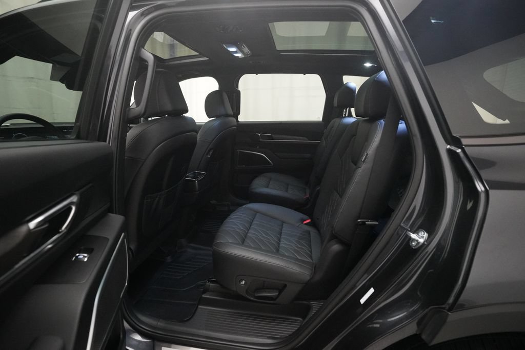 Used 2025 Kia Telluride SX X-Line AWD/4WD image 16