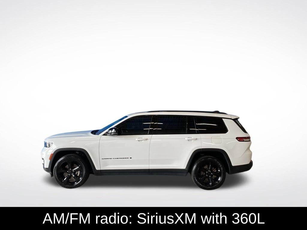 Used 2022 Jeep Grand Cherokee L Limited w/ Black Appearance Package AWD/4WD image 18