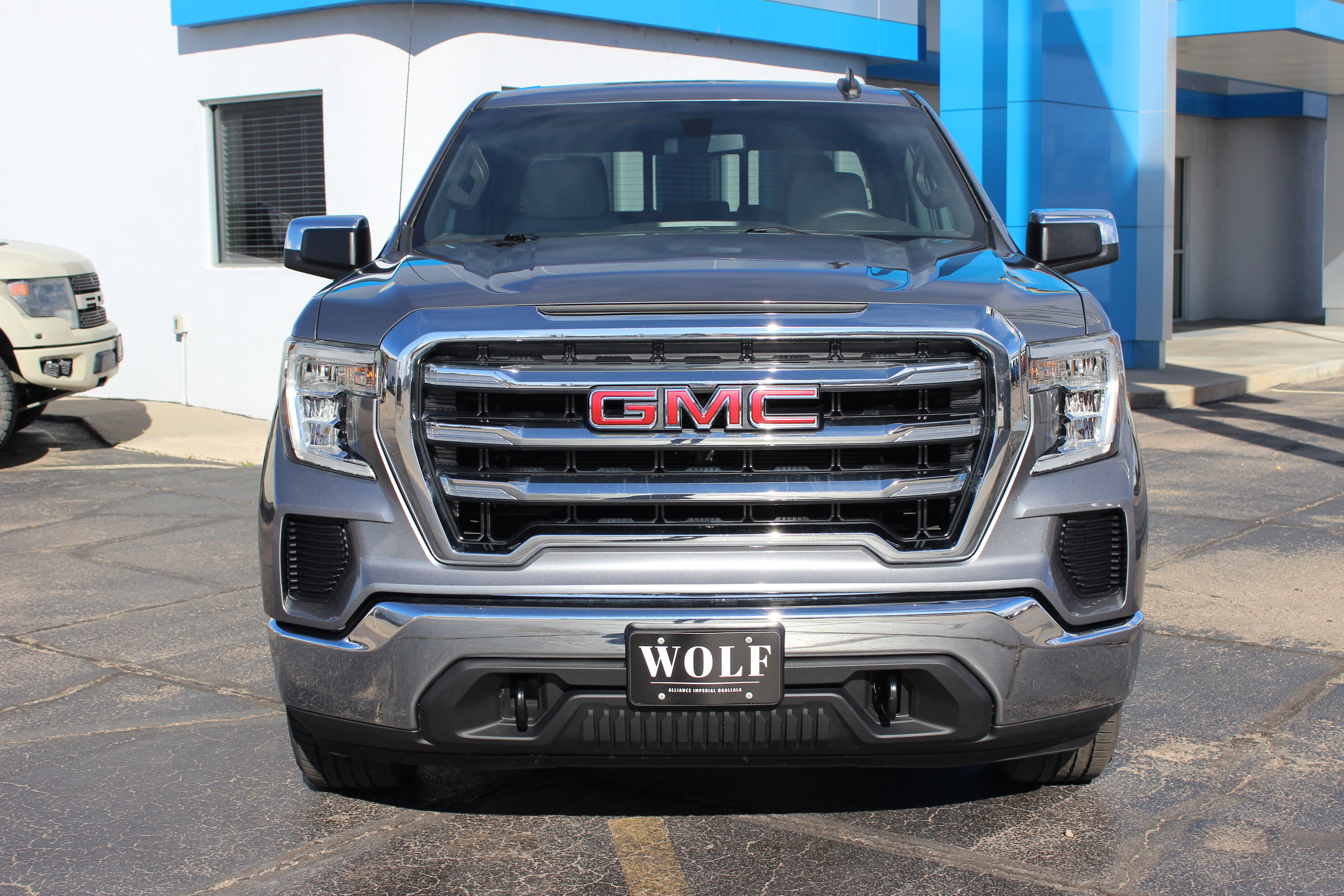 Used 2019 GMC Sierra 1500 SLE w/ SLE Value Package image 2