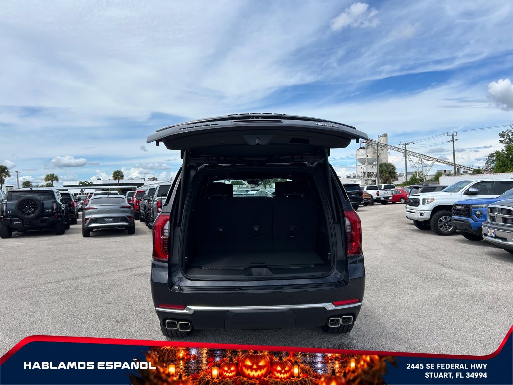 New 2026 GMC Yukon Denali w/ Denali Reserve Package AWD/4WD image 17
