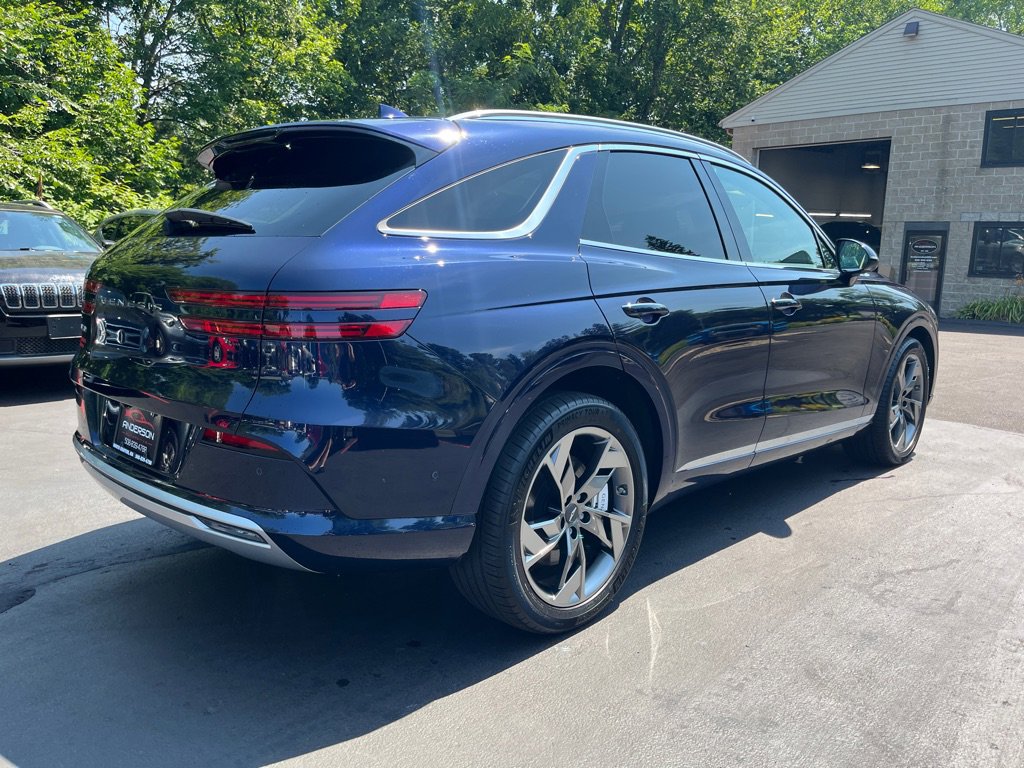 Used 2024 Genesis Electrified GV70 w/ Prestige Package image 9