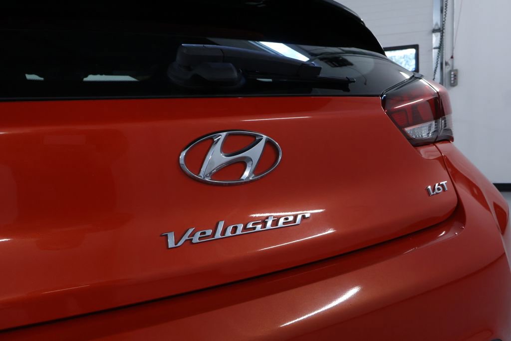 Used 2019 Hyundai Veloster Turbo R-Spec image 10