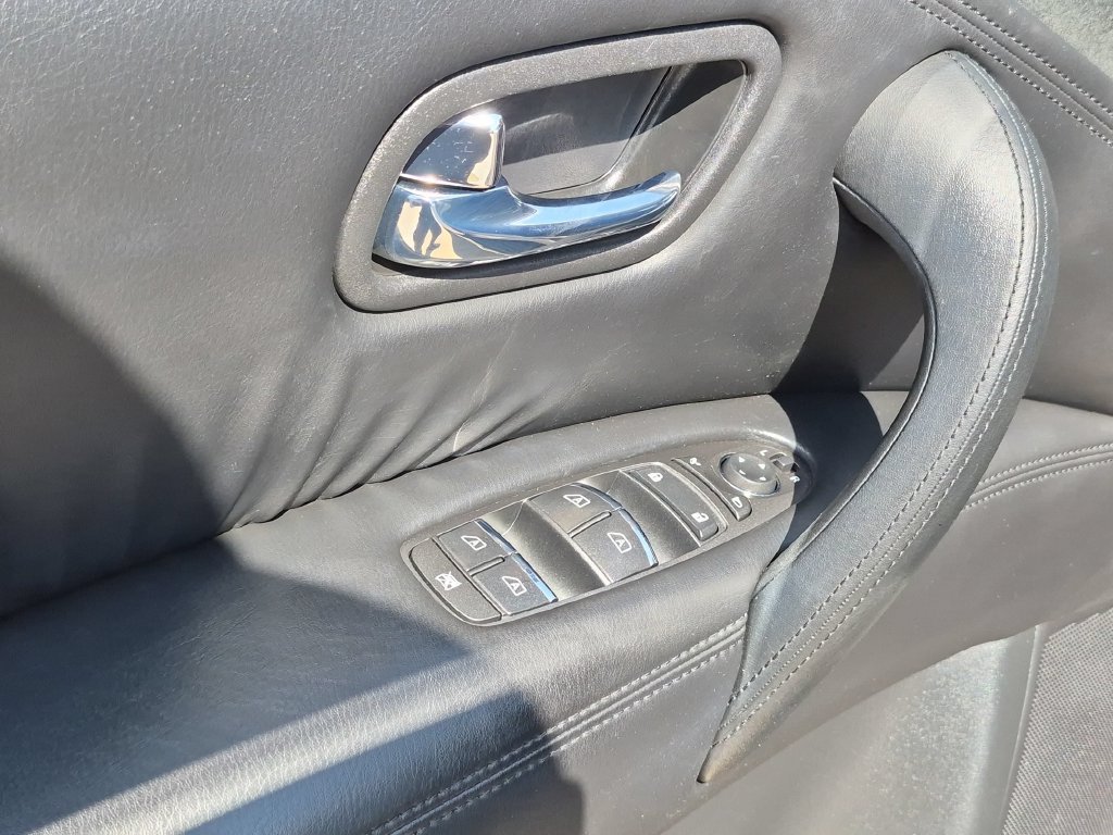 Used 2022 Nissan Armada SV w/ Cargo Package RWD image 15