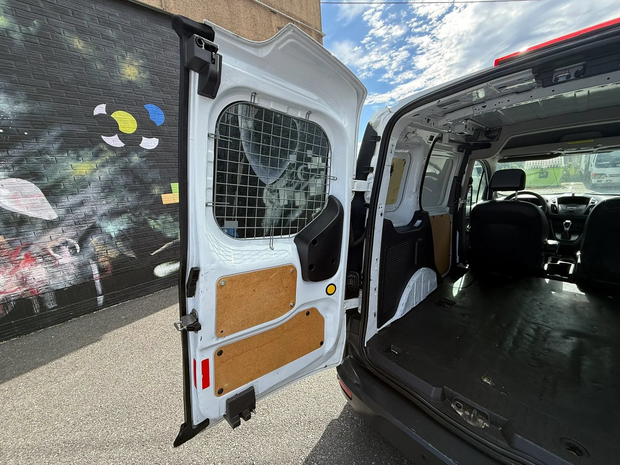Used 2015 Ford Transit Connect XL FWD image 13