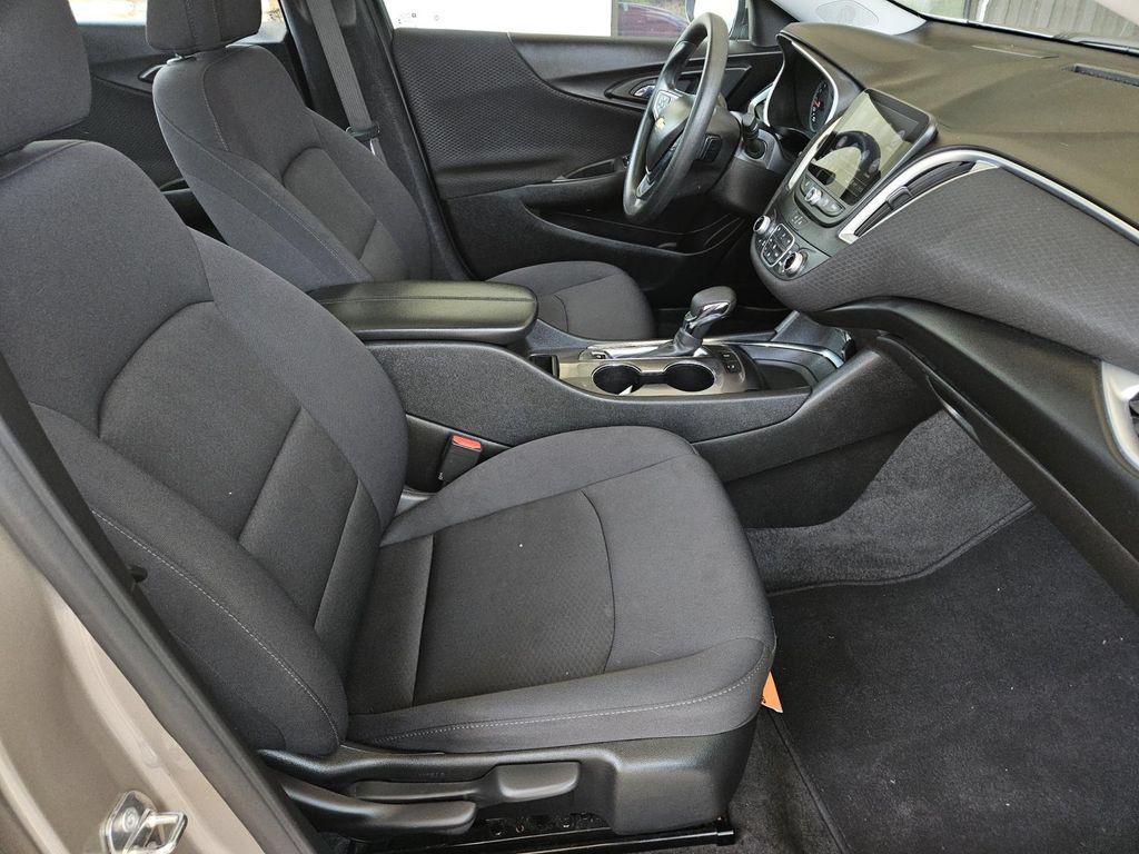 Used 2024 Chevrolet Malibu LT FWD image 33