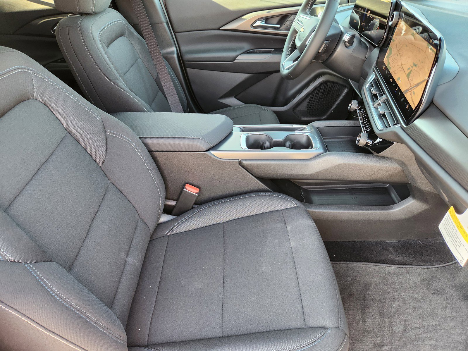 New 2026 Chevrolet Equinox EV LT w/ Comfort Package image 10