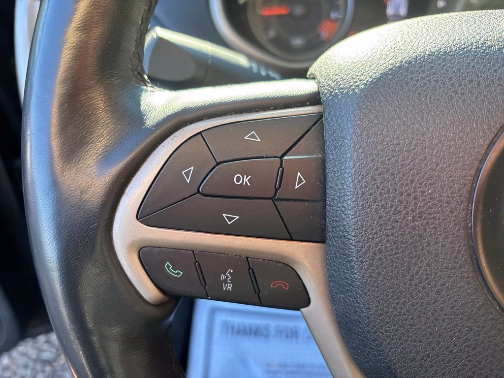 Used 2015 Jeep Cherokee Limited FWD image 23