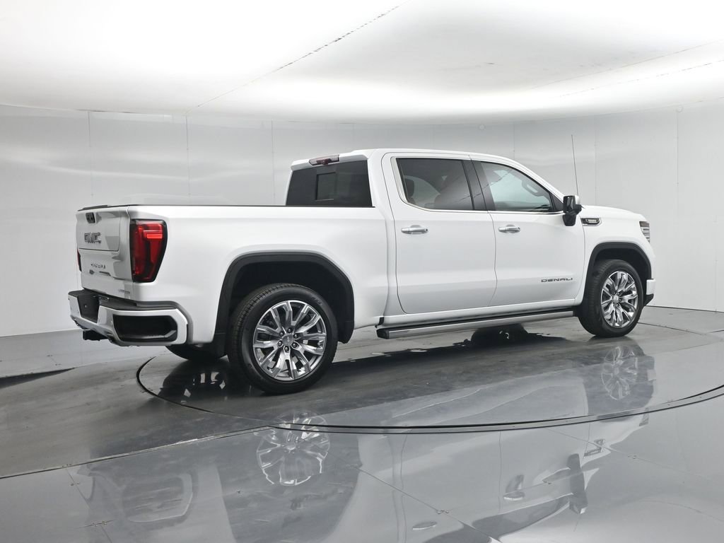 Used 2024 GMC Sierra 1500 Denali w/ Denali Reserve Package AWD/4WD image 30