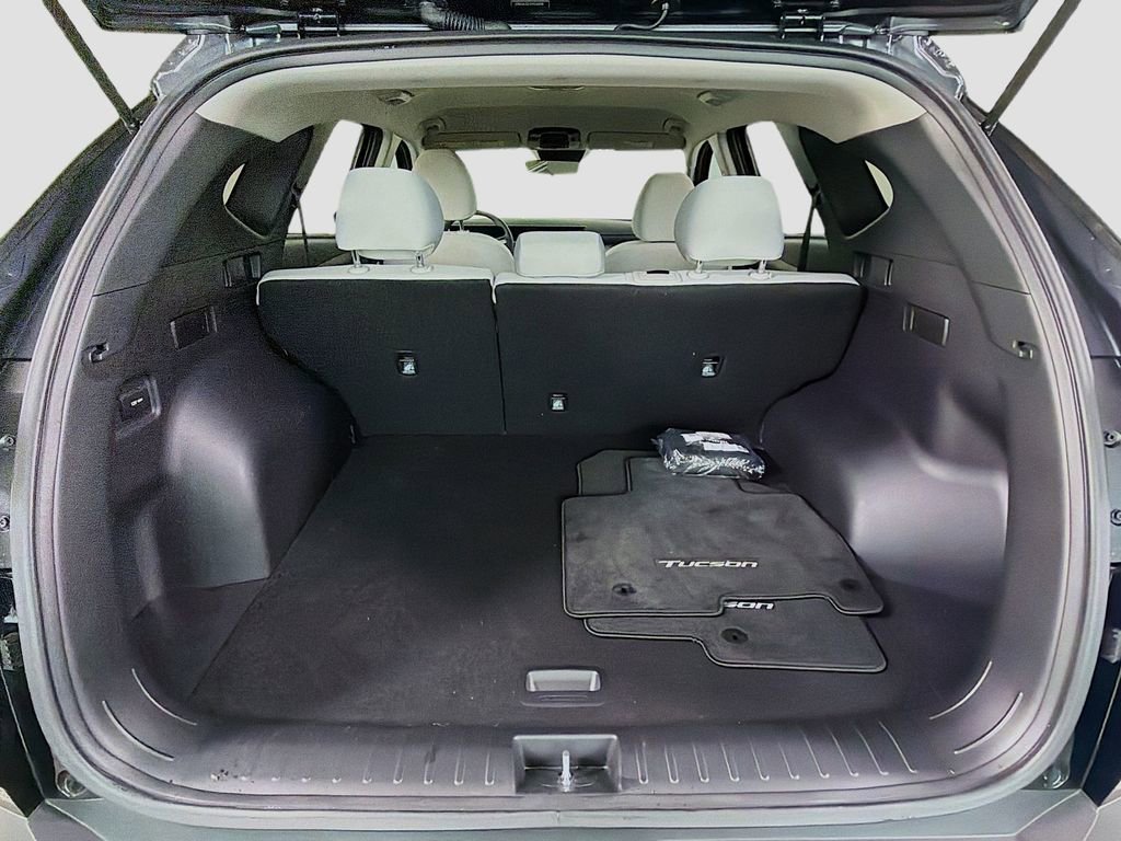 Used 2025 Hyundai Tucson SE FWD image 25