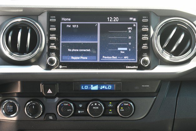 Certified 2022 Toyota Tacoma TRD Off-Road w/ Technology Package AWD/4WD image 19