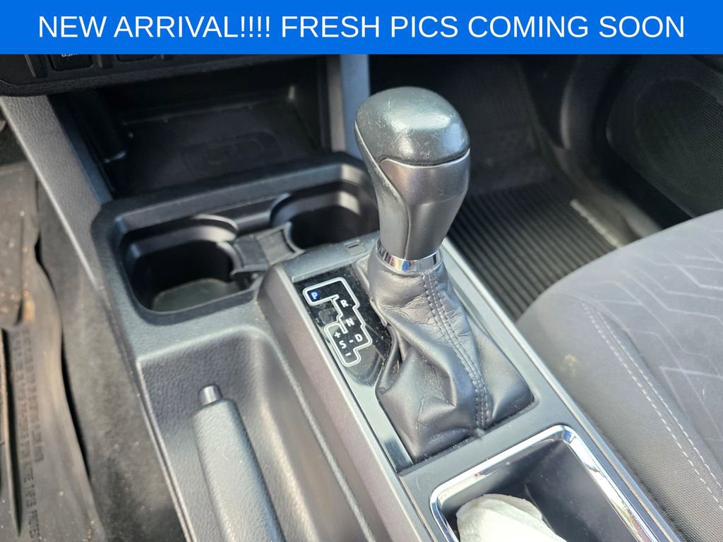 Used 2016 Toyota Tacoma TRD Sport w/ Premium & Technology Package RWD image 12