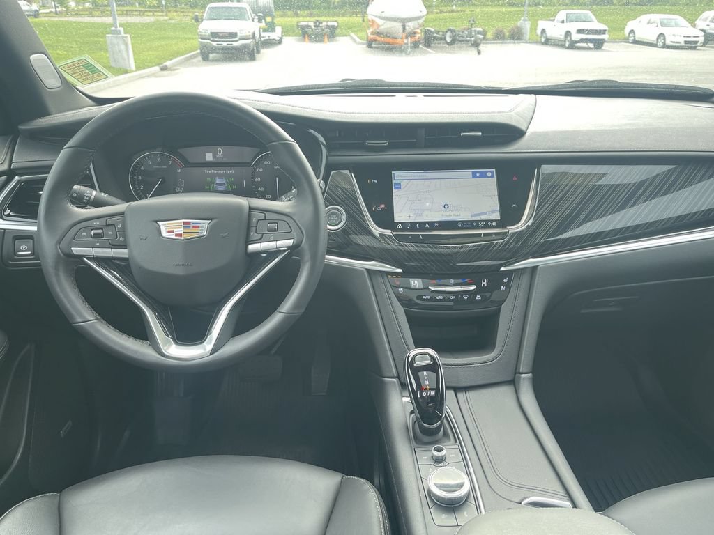 Certified 2024 Cadillac XT6 Premium Luxury w/ LPO, Floor Liner Package AWD/4WD image 19