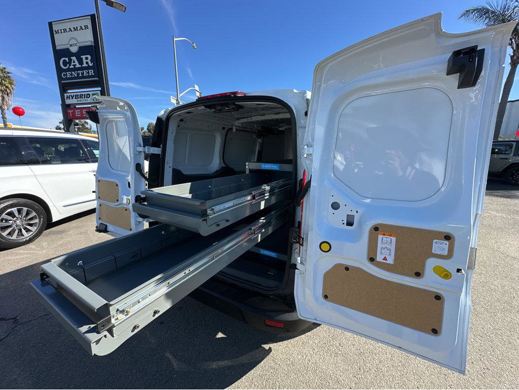 Used 2020 Ford Transit Connect XL image 40