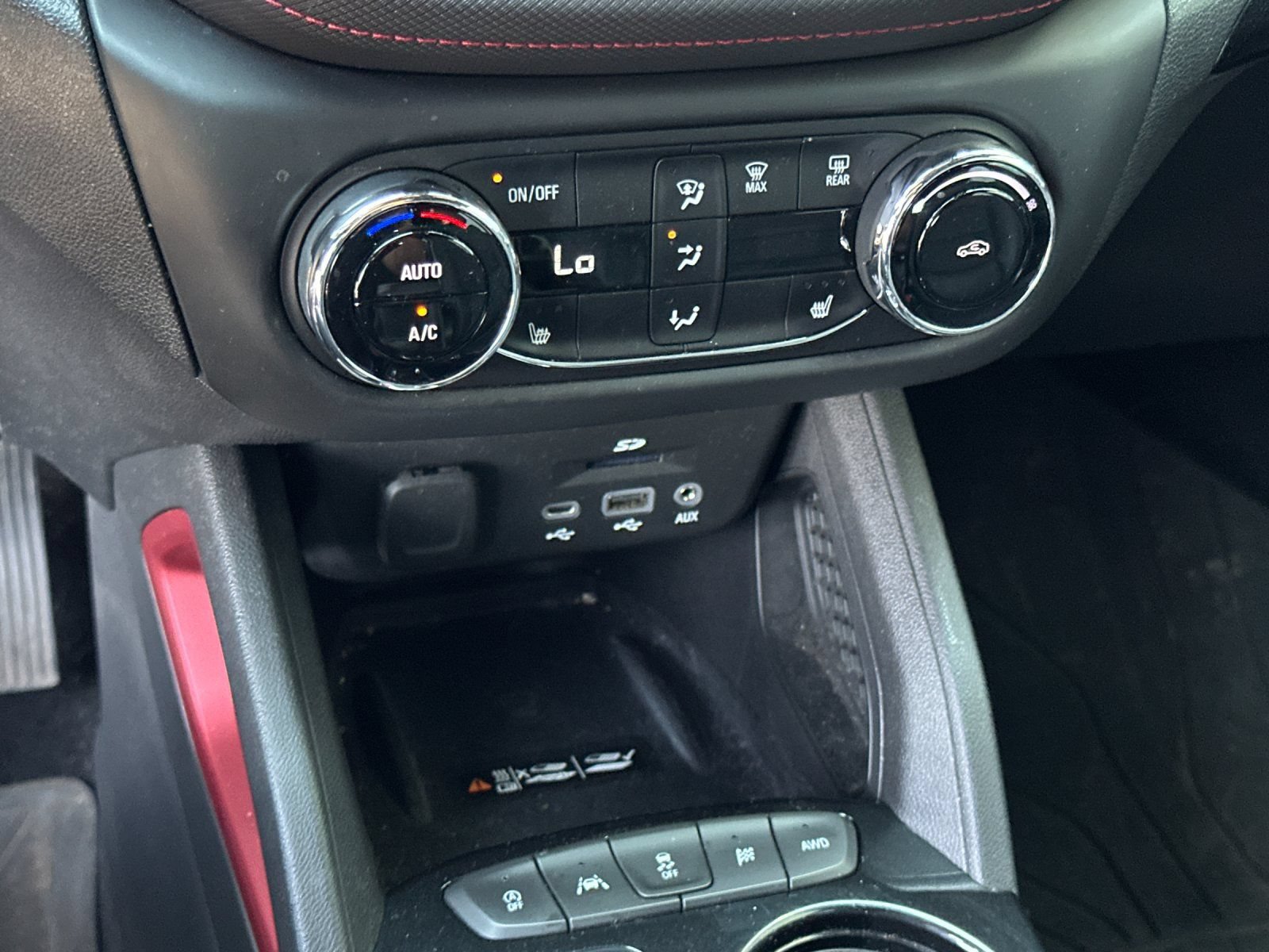 Used 2021 Chevrolet TrailBlazer RS w/ Technology Package AWD/4WD image 18