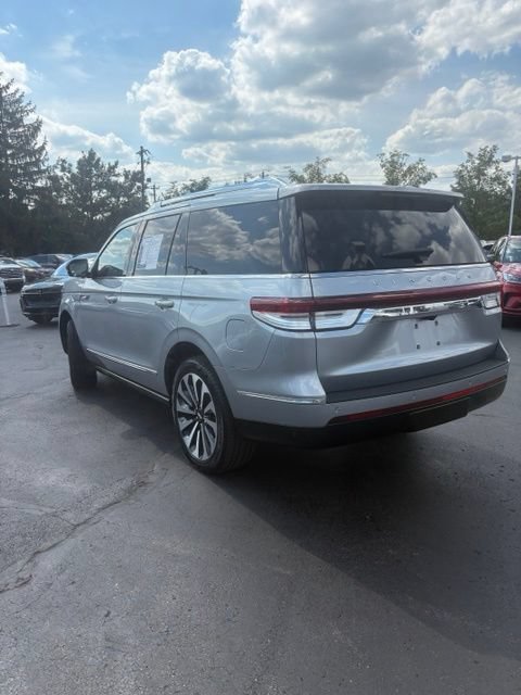 Certified 2023 Lincoln Navigator Reserve AWD/4WD image 7