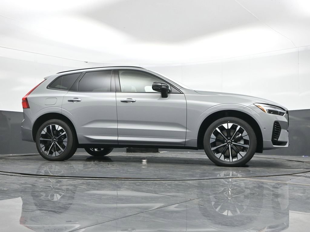 New 2026 Volvo XC60 T8 Plus w/ Protection Package Premier image 41