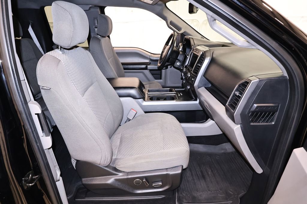 Used 2017 Ford F150 XLT w/ Equipment Group 302A Luxury image 19