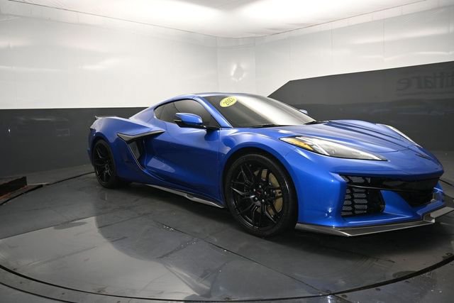 Used 2023 Chevrolet Corvette Z06 RWD image 31