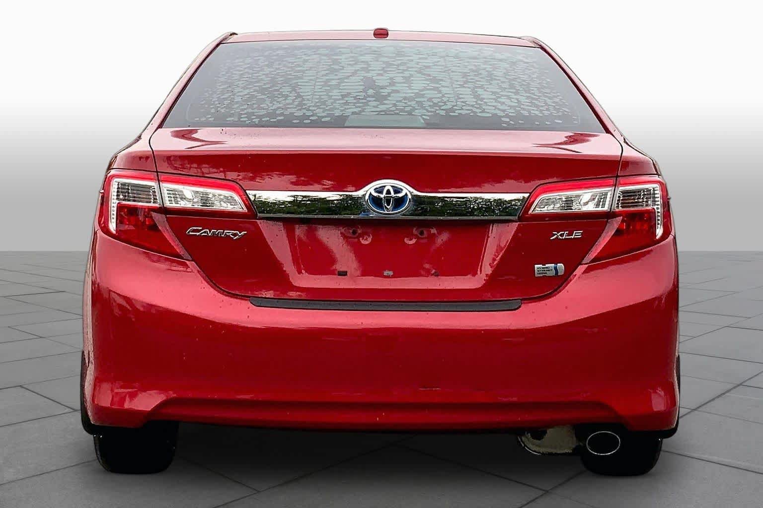 Used 2013 Toyota Camry XLE w/ Convenience Pkg FWD image 5