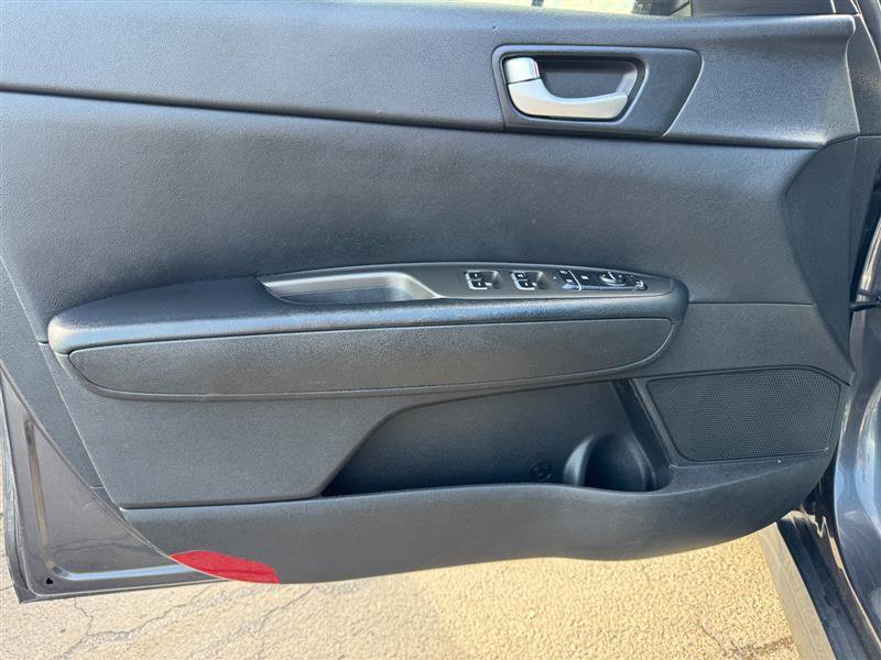 Used 2019 Kia Optima LX image 23
