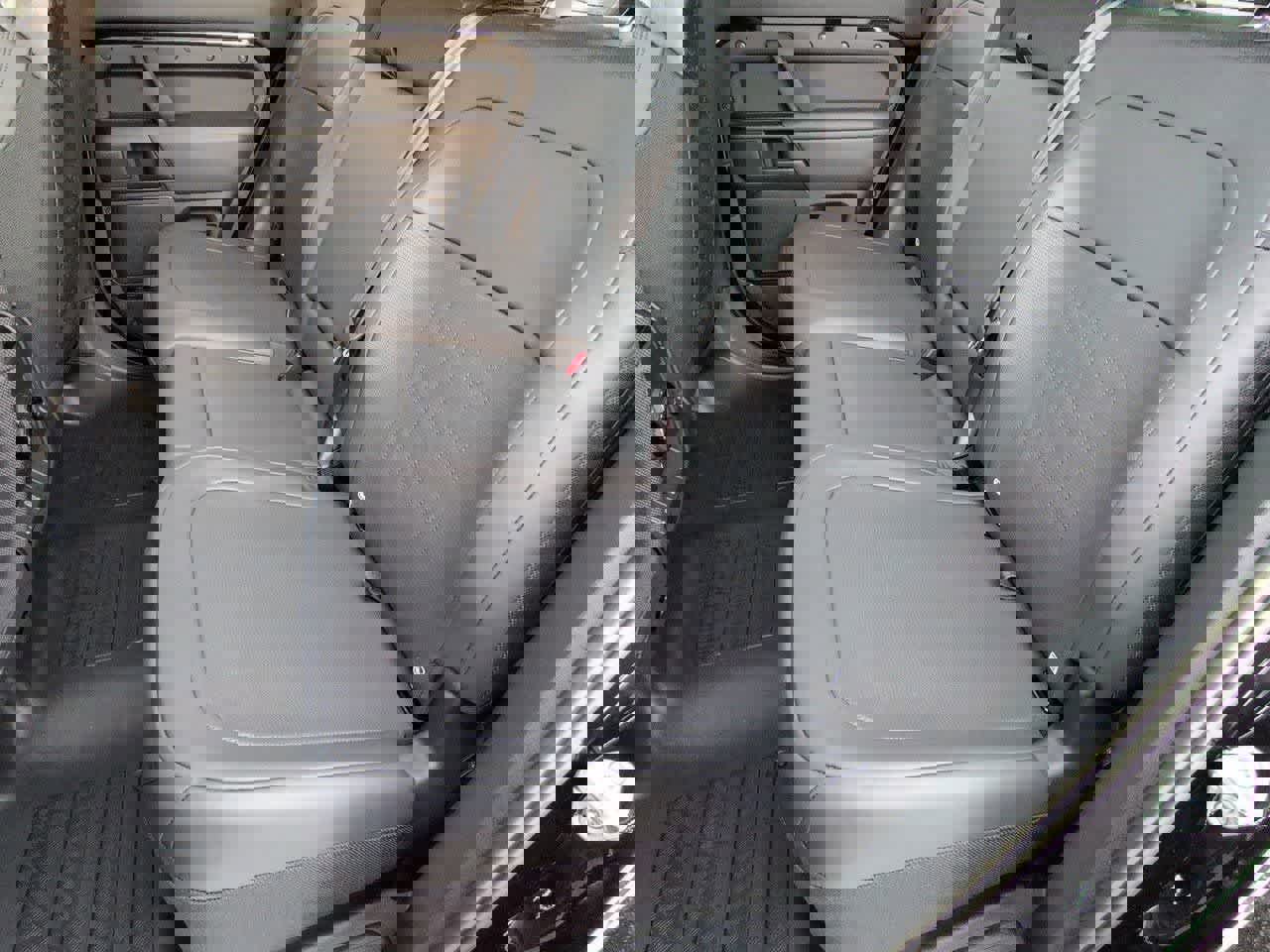 New 2026 Land Rover Defender 110 OCTA image 20