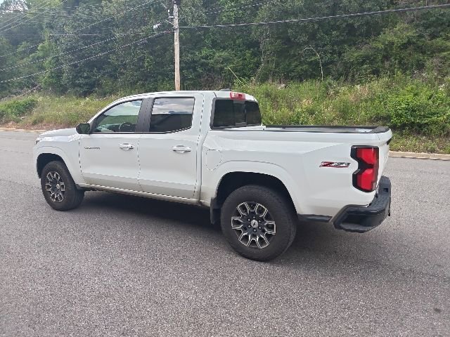 Used 2023 Chevrolet Colorado Z71 w/ Z71 Convenience Package 2 AWD/4WD image 4