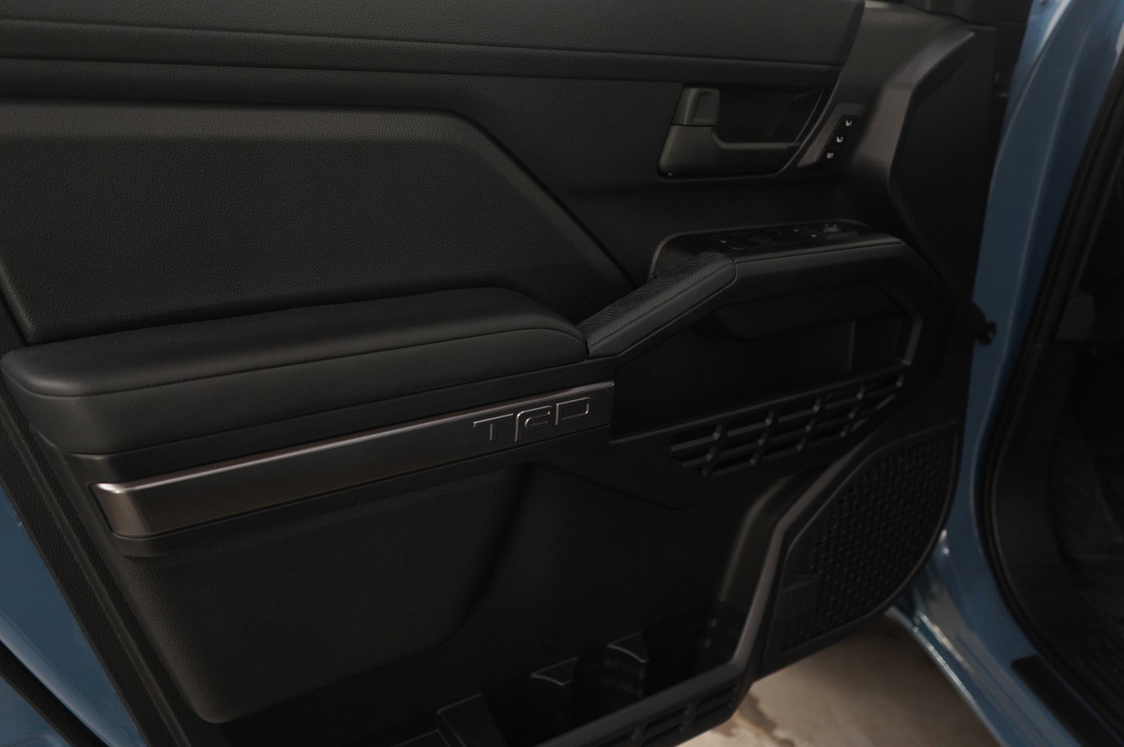 Used 2025 Toyota 4Runner TRD Sport Premium w/ Tow Technology Package image 25