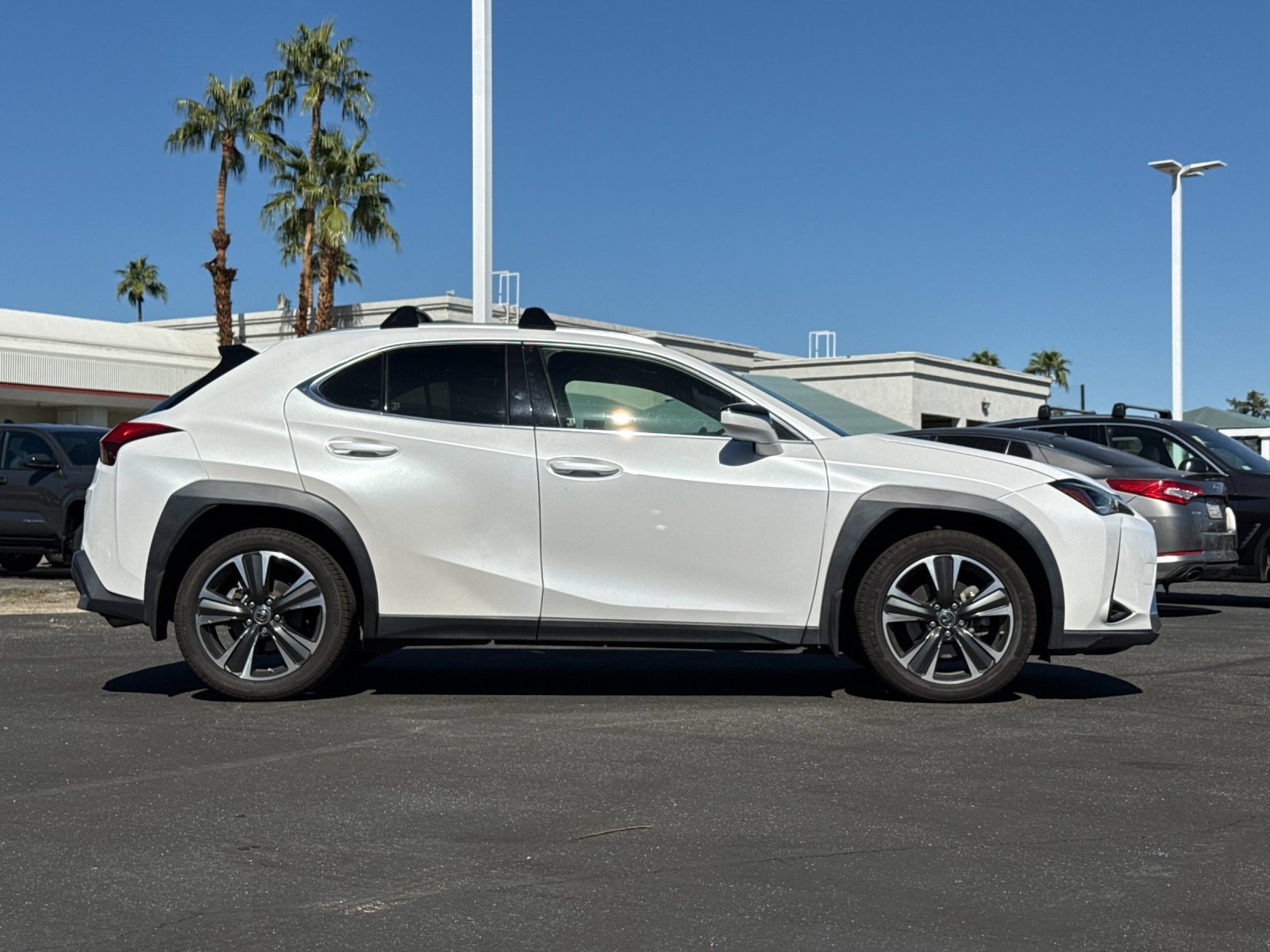 Used 2019 Lexus UX 200 F Sport image 2