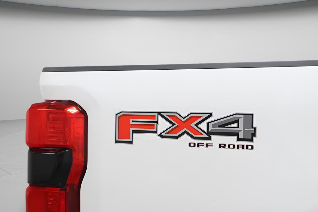 Used 2025 Ford F250 Platinum AWD/4WD image 38