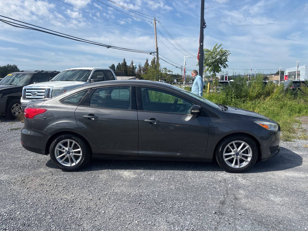 Used 2015 Ford Focus SE FWD image 6
