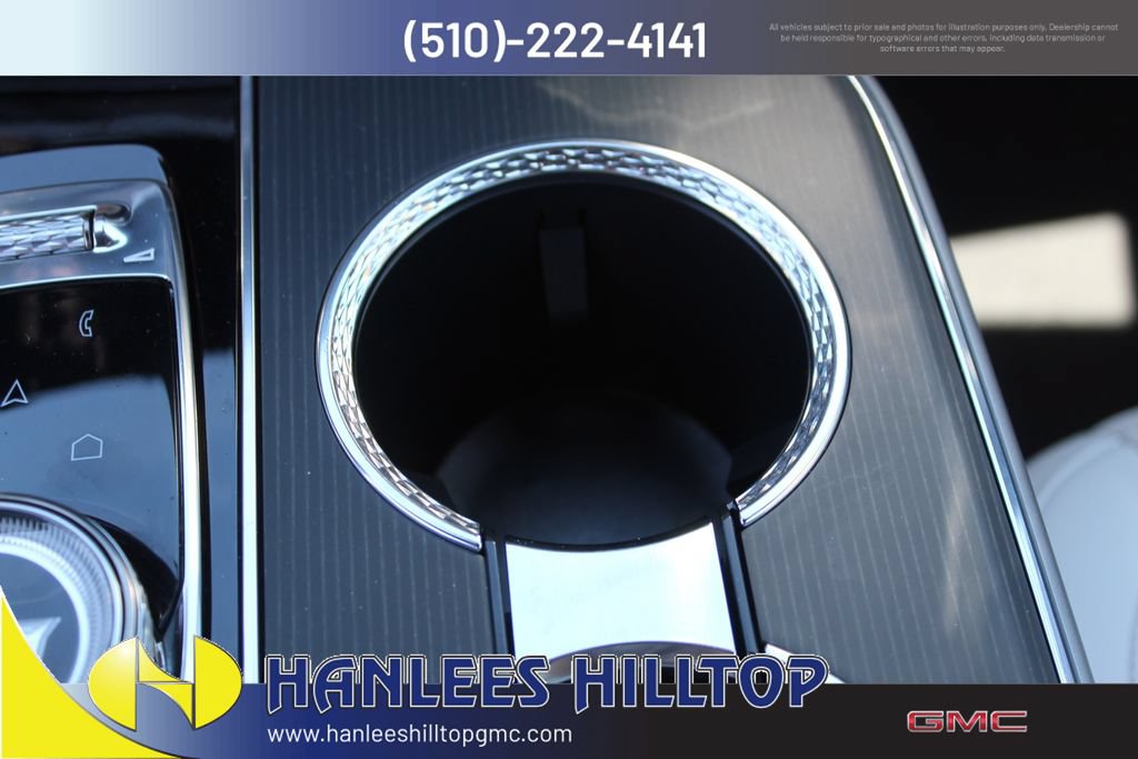 Used 2024 Cadillac Lyriq Luxury AWD/4WD image 23