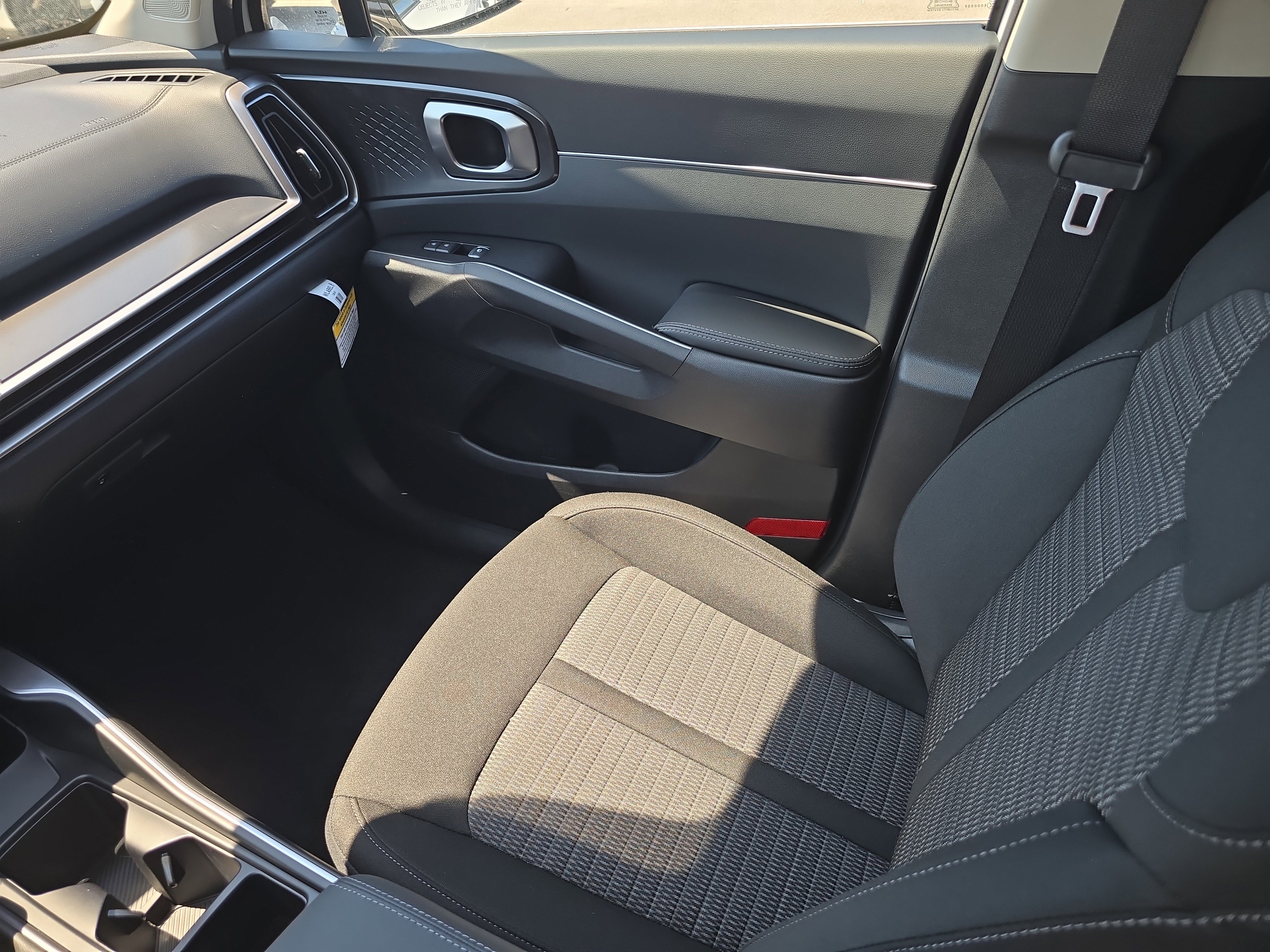 New 2026 Kia Sorento LX FWD image 15